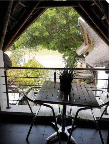 St Francis Bay Backpackers Hostel Exterior photo